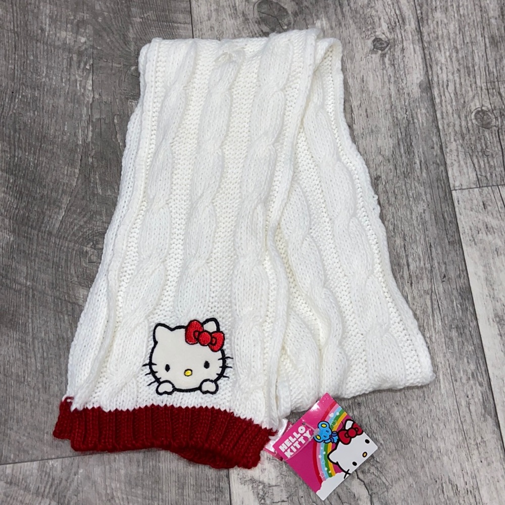 Sanrio Hello Kitty Knit Scarf in White and Red
